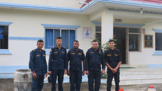 बझाङमा ५२५ लिटर अवैध घरेलु मदिरा तथा २५० लिटर कच्चा पदार्थ नष्ट