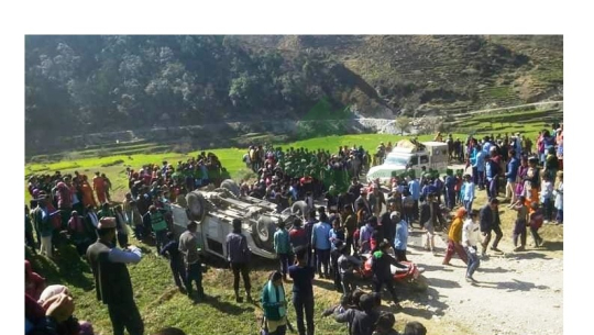 बझाङमा जीप दुर्घटना हुँदा गाउँपालिकाकी उपाध्यक्षसहित ९ जना घाइते