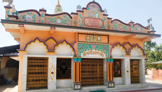 बाढीपीडितका लागि धनगढीको लक्ष्मीनारायण मन्दिरको एक लाखभन्दा बढी सहयोग