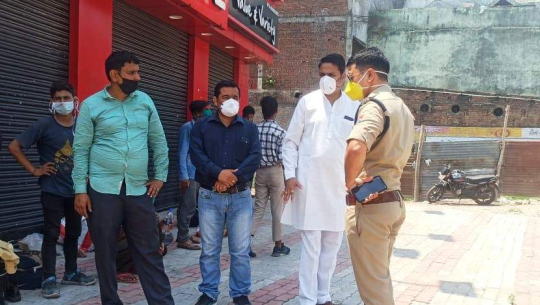 फोटो : लक्ष्मण तिवारीको सहयोगमा