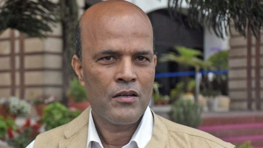 मन्त्रिपरिषदबाट अमरेश सिंह बाहिरिए: उद्योग र रक्षा मन्त्रालय बालेनकै जिम्मामा