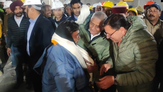 भारतमा सुरुङमा फसेका कामदारको १७ दिनपछि उद्धार
