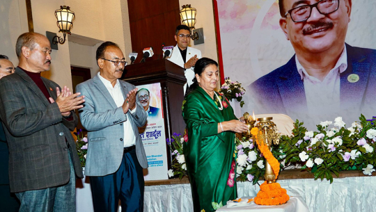 देश र संसार बुझ्न कविता प्रभावशाली माध्यम होः पूर्वराष्ट्रपति भण्डारी