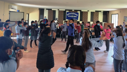 डोटीको दिपायल सिलगढी नगरपालिकामा किशोरीलाई आत्मरक्षा तालीम