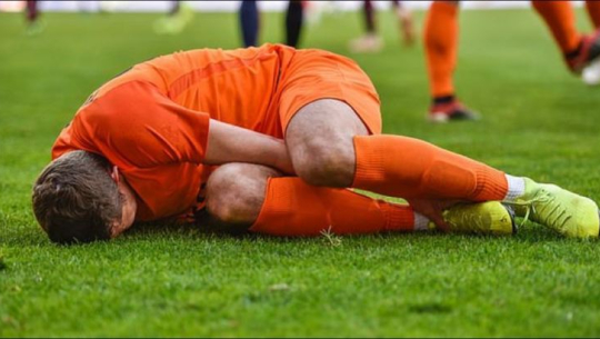 विपक्षीको लिङ्ग टोक्ने फुटबल खेलाडीलाई ५ वर्षको प्रतिबन्ध