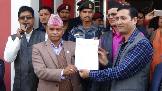 शिक्षक महासंघको आन्दोलनमा सामाजिक विकास मन्त्रीको ऐक्यबद्धता