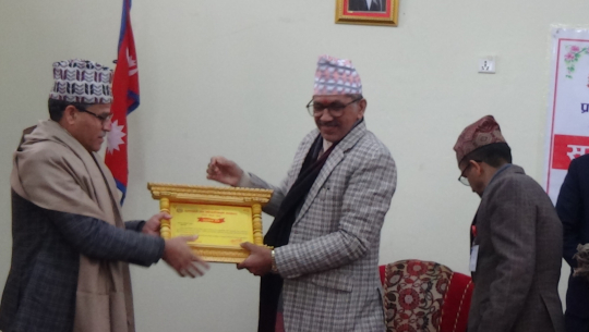 २४ मन्त्री, ४ प्रदेश प्रमुख र तीन प्रधानमन्त्रीसँग सहकार्य गरेर विदा भए भट्ट 