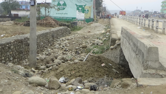 धनगढीमा ६ लेन सडकका कल्भर्ट बन्द, डुबानको समस्या विकराल बन्ने चिन्ता