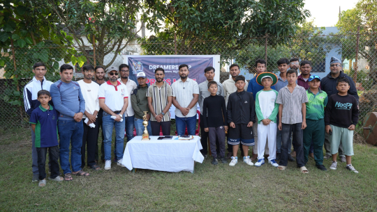 “साना क्रिकेटर, ठूला सपना” : धनगढीमा सुरु हुँदैछ ६ कक्षा मुनिको ‘ड्रिमर्स कप’ टी–१० प्रतियोगिता