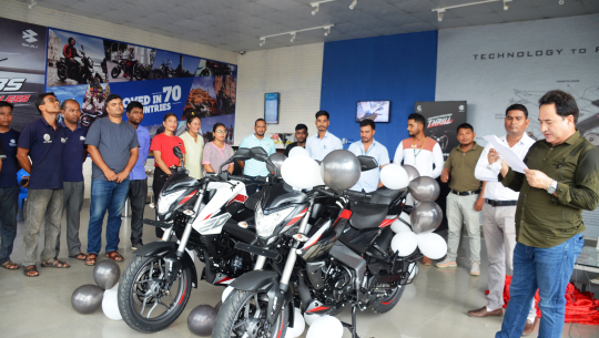 बजाजको एनएस २०० र एनएस १६० धनगढीमा, मूल्य कति ?