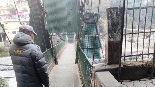 फेरि बन्द भयो दार्चुलाको महाकाली नदीमाथिको सीमा पुल