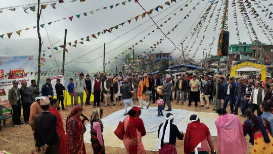 बैतडीमा देउडा प्रतियोगिता सुरु, ३२ जना प्रतियोगी सहभागी 