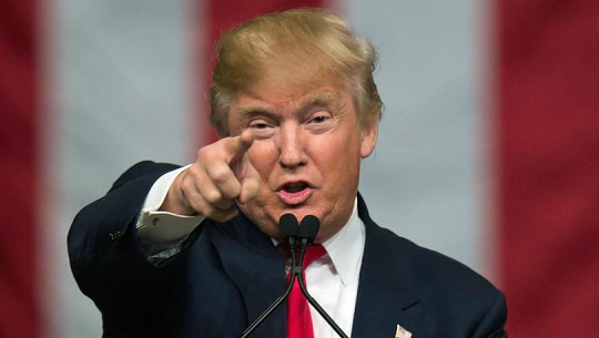 विश्व व्यापारलाई पुनः आकार दिन दर्जनौँ देशमाथि कर लगाउने ट्रम्पको आदेश