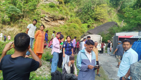 बाजुरामा बस दुर्घटना, २४ जना घाइते