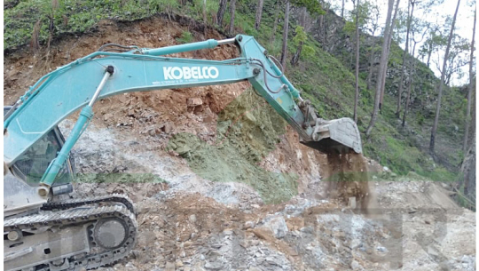  जोरायल गाउँपालिकाले वातावरणीय प्रभाव मूल्याङकन नगरी डोजर चलाएको जोरायल गडसेरा सडक 