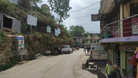 बैतडीमा पानीको हाहाकार, व्यापारी तथा स्थानीय मारमा