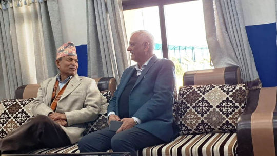 धनगढी विमानस्थलमा भीम रावल र लेखराज भट्टको जम्काभेट