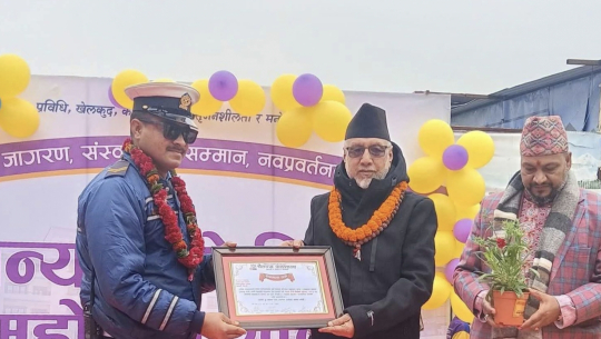 ट्राफिक प्रहरी जोशी सम्मानित