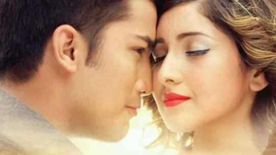 आकाश र आँचलको प्रेममा आयुष तगारो