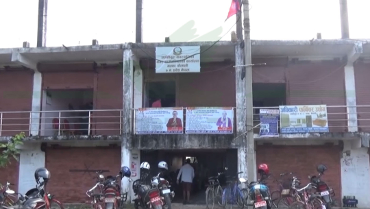 कैलालीको लम्कीचुहामा जनप्रतिनिधि र कर्मचारीको मनपरी, अधुरा योजनामा करोडौँ भुक्तानी