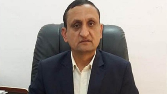 दुई चोटी सुदूरपश्चिमको प्रदेश सचिव बनेका झलकराम भ्रष्टाचार मुद्दामा निलम्बित 