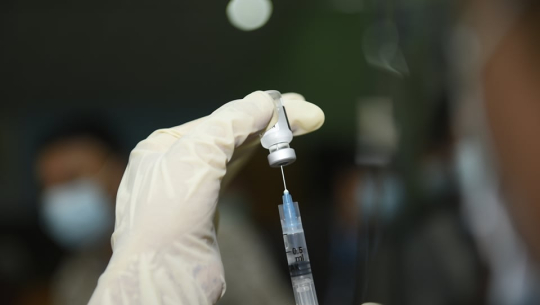 एक डोज मात्र लगाए पुग्ने जोन्सनको २१ लाखभन्दा बढी खोप नेपाल ल्याइयो