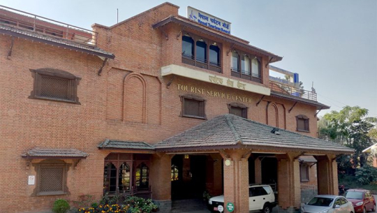 पाँच महिनामा झण्डै दुई लाख पर्यटक भित्रिए