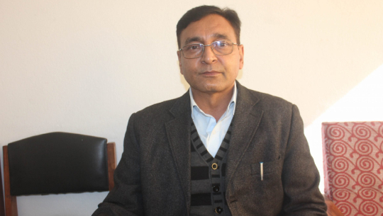 नेकपा एमालेका पार्टी सचिवसमेत रहेका सांसद टोपबहादुर रायमाझी निलम्बित