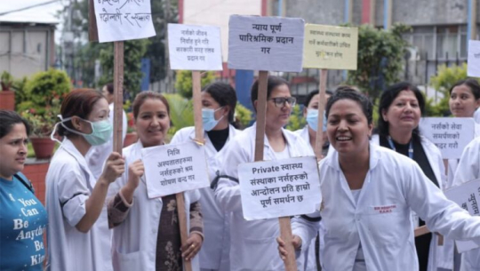 देशभर नर्स आन्दोलित 