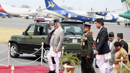 प्रधानमन्त्री ओली स्वदेश फिर्ता