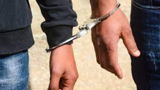 कञ्चनपुरको भीमदत्तबाट दुई जना पक्राउ