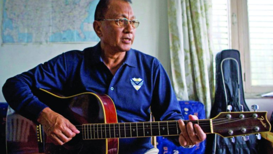 गायक दीप श्रेष्ठलाई संगीतकार संघद्वारा २ लाख सहयोग