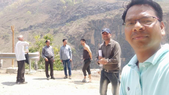 बैतडीको झुलाघाटमा मोटरेबल पुल निर्माणका लागि भारतीय प्राविधिकद्धारा निरीक्षण 
