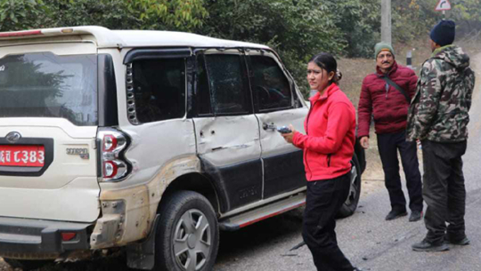 गायिका रचना रिमाल सवार गाडी दुर्घटना