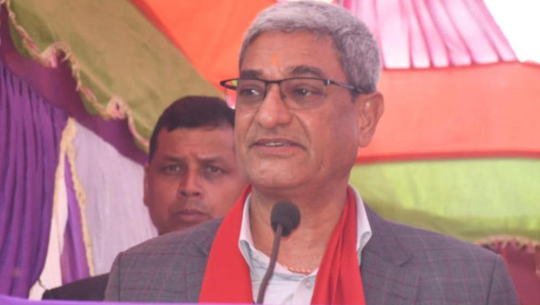 लोकतन्त्रको विकल्प अरु केही हुन सक्दैनः गृहमन्त्री लेखक