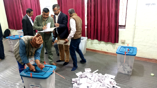 सुदूरपश्चिमका ९ क्षेत्रमा रास्वपाको अग्रता, अन्यमा को अगाडी?