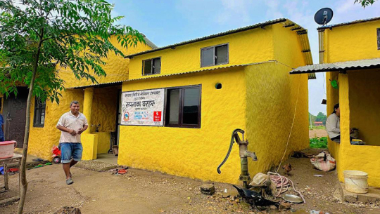 चितवनका ५२ विपन्न परिवारलाई सुरक्षित घर