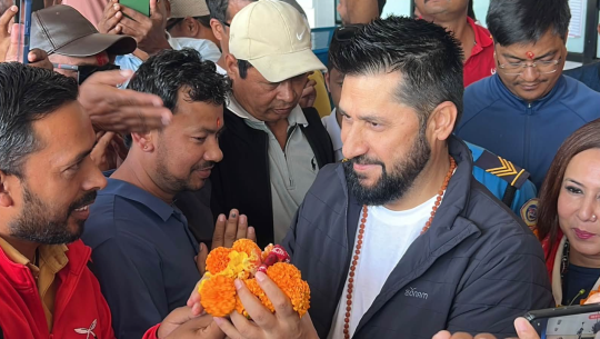 गड्डाचौकी हुँदै लामिछाने भारततर्फ, भ्रमणका नाममा खिचडी नपकाउन आग्रह