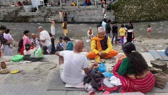 आज पितृपक्ष विधिवत् समापन हुँदै, भोलिदेखि बडा दसैँ सुरु