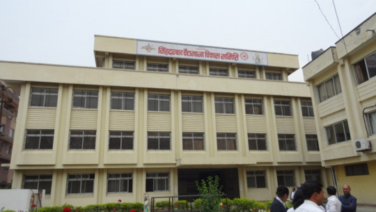 औषधि उत्पादन बढाउँदै सिंहदरवार वैद्यखाना