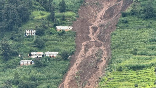 बैतडीमा बाढी, पहिरो र नदी कटानका कारण एक सयभन्दा बढी घरपरिवार प्रभावित