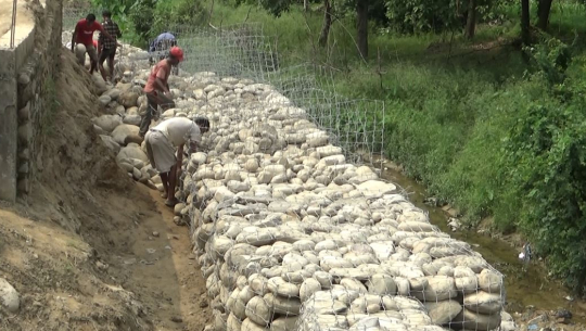 धनगढीको मोहना–खुटिया नाला तटबन्ध निर्माणमा अनियमितताको आशंका