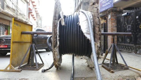 चारसय बढी ग्राहकलाई भूमिगत विद्युतीकरणबाट विद्युत्