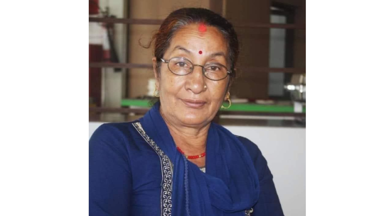 बाजुरा जिल्ला बुडिगंगा नगरपालिका वडा नं ८ निवासी पुनम देवी बानिया ले गरीन् कपडा सहयोग