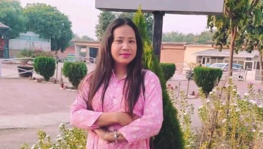 धनगढी–१० जुगेडाका जानकी रानाले गरिन् कपडा सहयोग