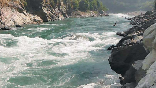 सेती नदीमा हाम फाल्दा पूर्व प्रहरी बेपत्ता