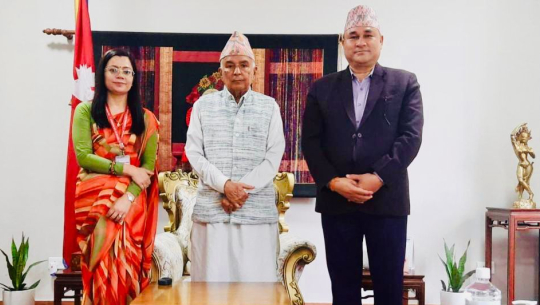 राष्ट्रपतिलाई भेट्न शीतल निवास पुगे मुख्यमन्त्री शाह