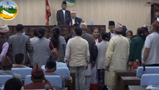 सुदूरपश्चिम प्रदेश सभाको बैठकमा नाराबाजी