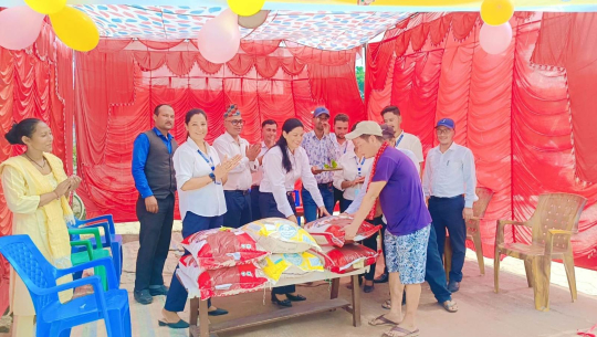 धनगढीमा खाद्यले ५८ रुपैयाँमा चामल बिक्री गर्दै