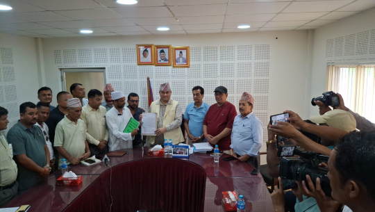 सहिद दशरथ चन्द स्वास्थ्य विज्ञान विश्वविद्यालयमा पदाधिकारी नियुक्ति गर्न माग